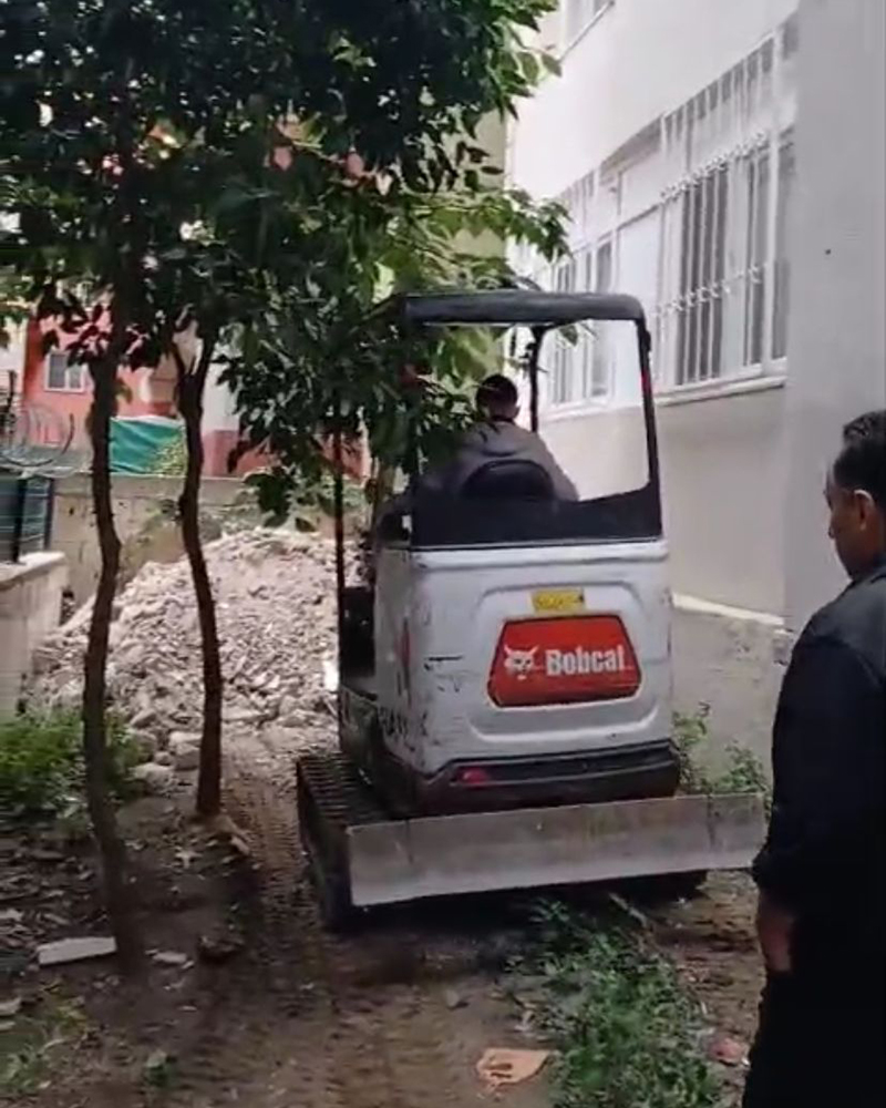 Mini Yükleyici Bobcat Kiralama 2